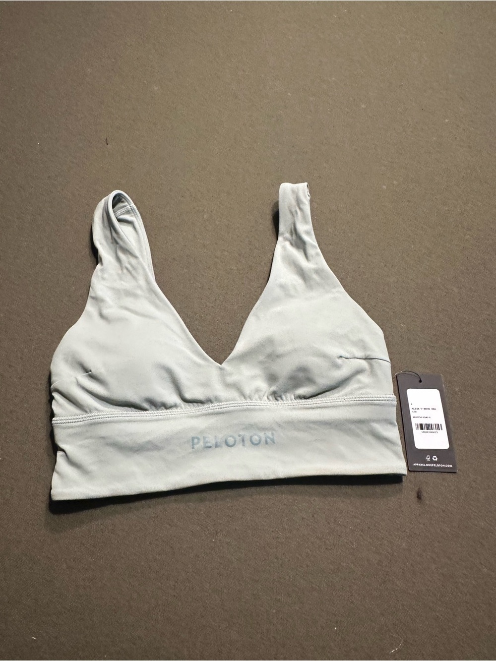 Peloton Lululemon Women's Light Green Align V-Neck Sports Bra 6 NWT
